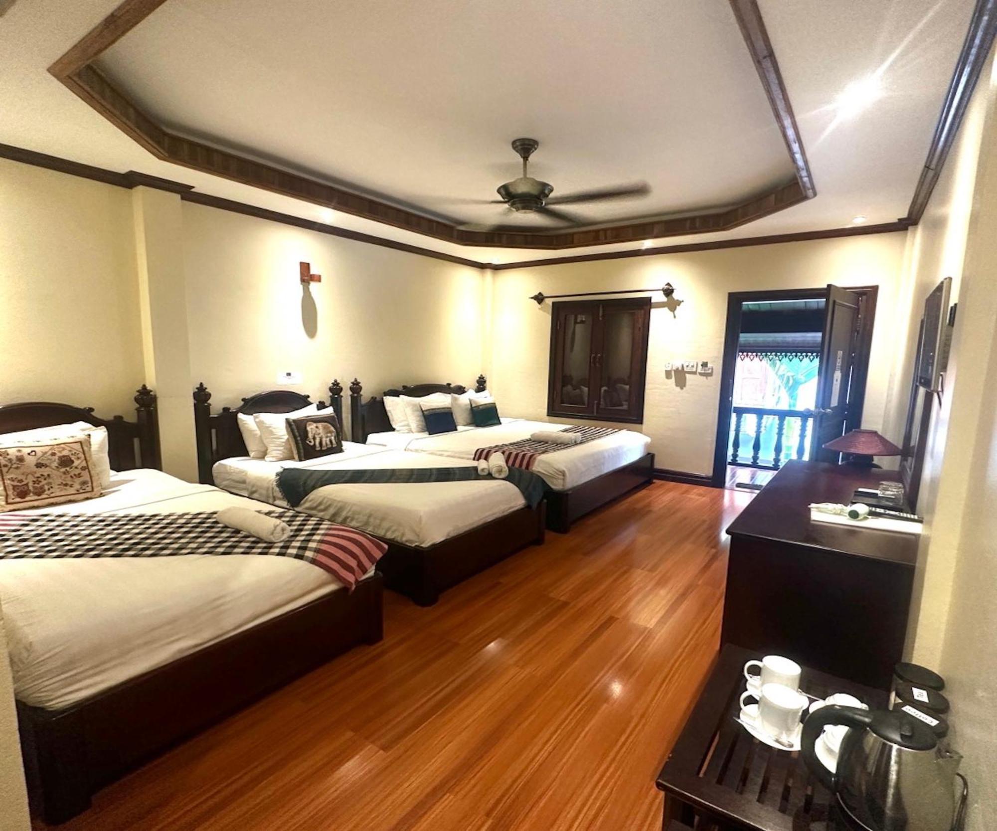 Y Not Lao Villa Луангпхабанг Экстерьер фото